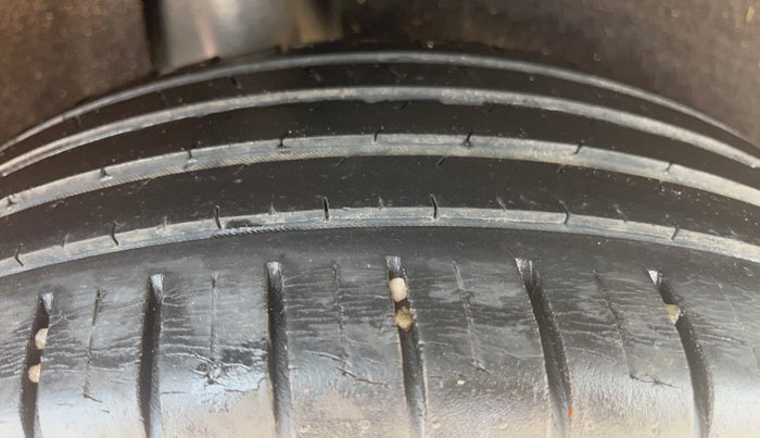 2021 Maruti Baleno ZETA PETROL 1.2, Petrol, Manual, 36,210 km, Right Rear Tyre Tread