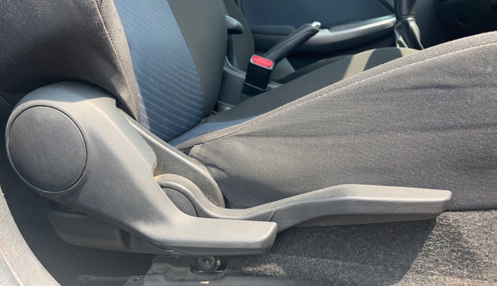 2021 Maruti Baleno ZETA PETROL 1.2, Petrol, Manual, 36,210 km, Driver Side Adjustment Panel