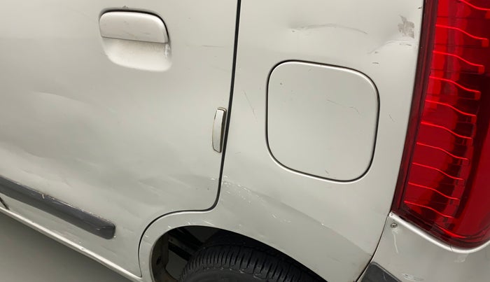 2015 Maruti Wagon R 1.0 VXI, Petrol, Manual, 70,766 km, Left quarter panel - Minor scratches