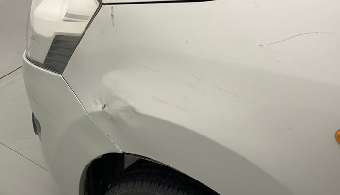 2015 Maruti Wagon R 1.0 VXI, Petrol, Manual, 70,766 km, Left fender - Slightly dented
