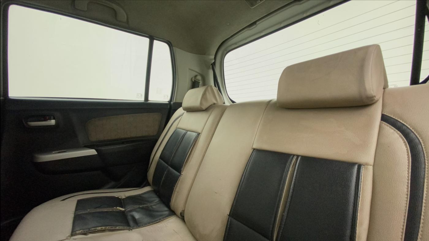 2015 Maruti Wagon R 1.0 VXI, Petrol, Manual, 70,766 km, Right Side Rear Door Cabin
