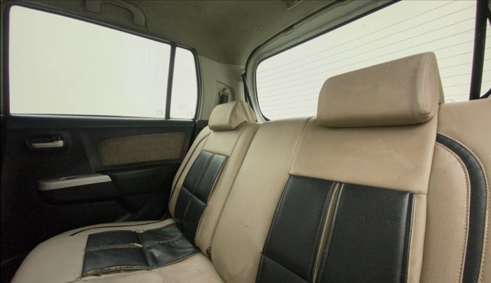 2015 Maruti Wagon R 1.0 VXI, Petrol, Manual, 70,766 km, Right Side Rear Door Cabin
