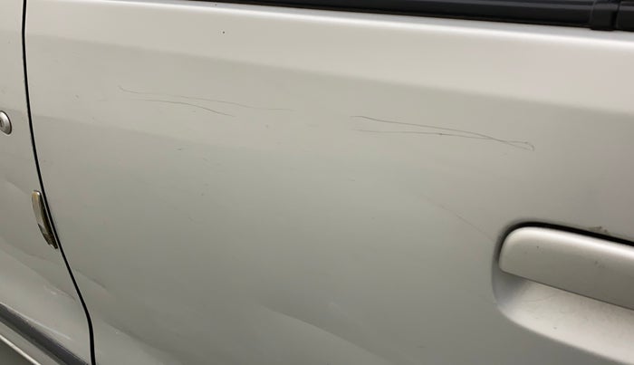 2015 Maruti Wagon R 1.0 VXI, Petrol, Manual, 70,766 km, Rear left door - Minor scratches