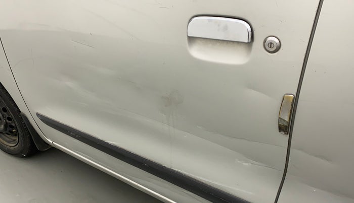 2015 Maruti Wagon R 1.0 VXI, Petrol, Manual, 70,766 km, Front passenger door - Slightly dented
