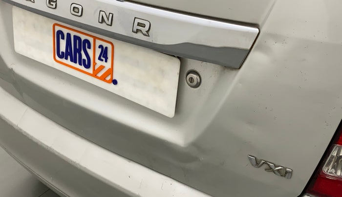 2015 Maruti Wagon R 1.0 VXI, Petrol, Manual, 70,766 km, Dicky (Boot door) - Slightly dented
