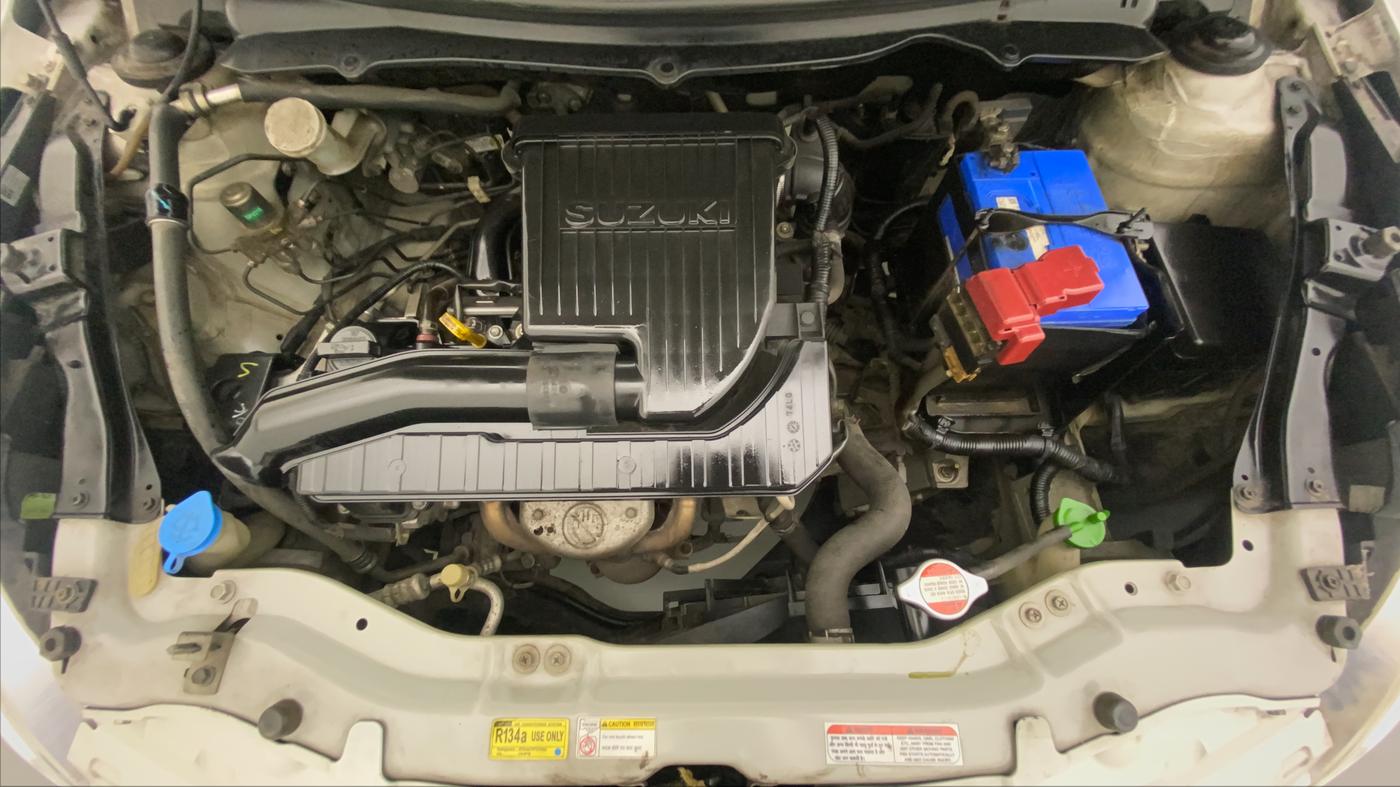 2014 Maruti Swift VXI, Petrol, Manual, 43,613 km, Open Bonet