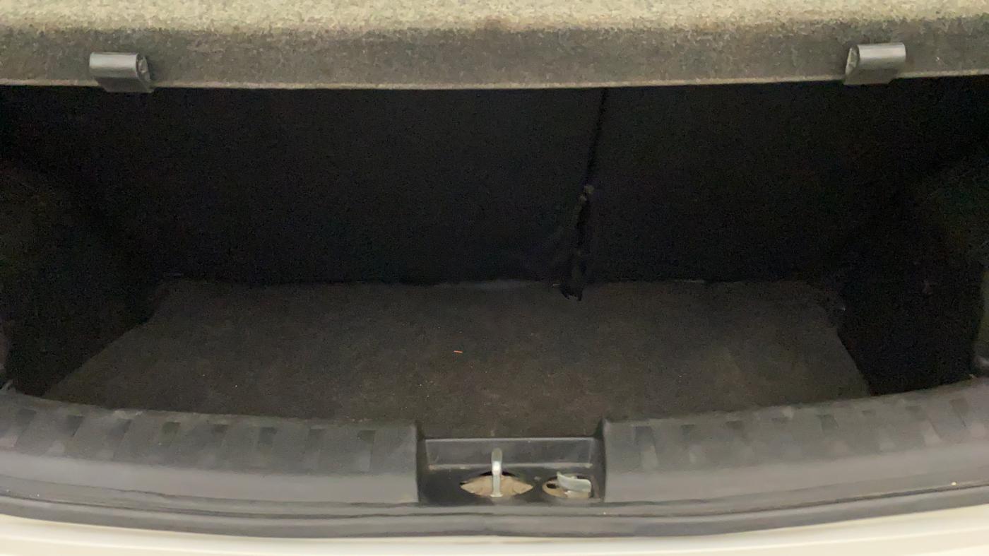 2014 Maruti Swift VXI, Petrol, Manual, 43,613 km, Boot Inside