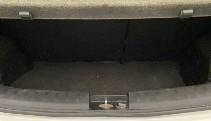 2014 Maruti Swift VXI, Petrol, Manual, 43,613 km, Boot Inside