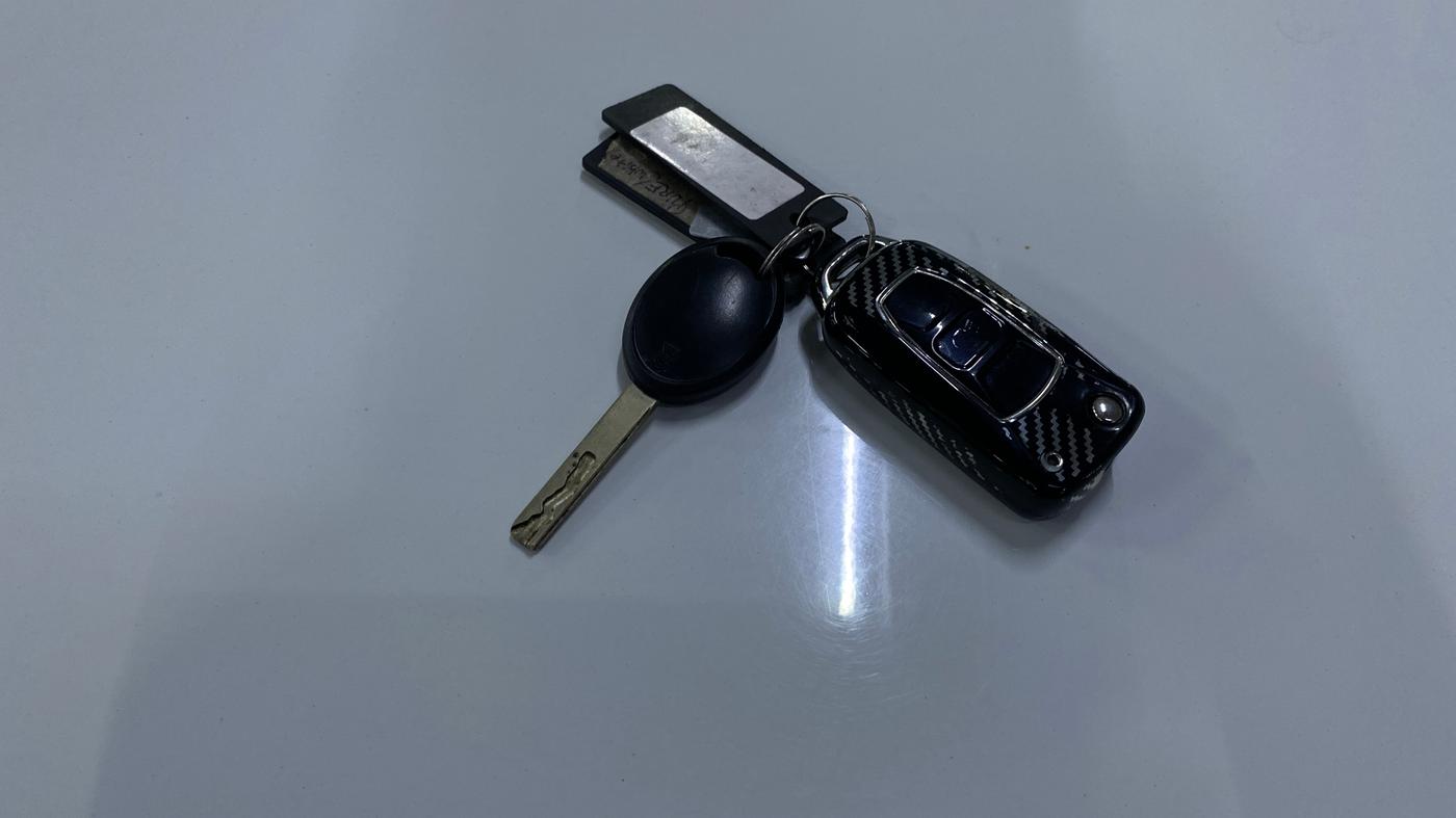 2023 Tata NEXON PURE 1.2 PETROL, Petrol, Manual, 10,088 km, Key Close Up