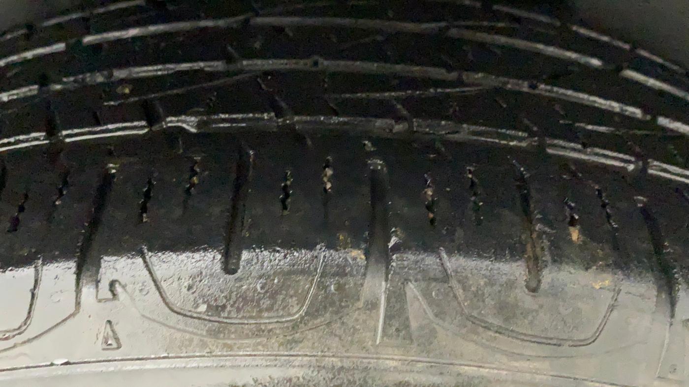 2019 Jeep Compass LONGITUDE (O) 1.4 PETROL AT, Petrol, Automatic, 38,475 km, Left Rear Tyre Tread