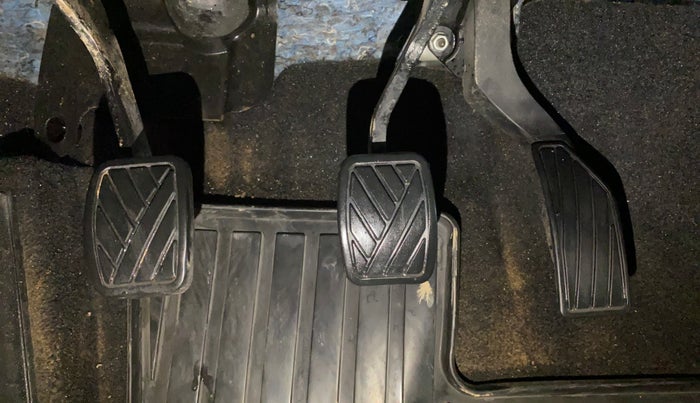 2017 Maruti Vitara Brezza LDI, Diesel, Manual, 94,120 km, Pedals