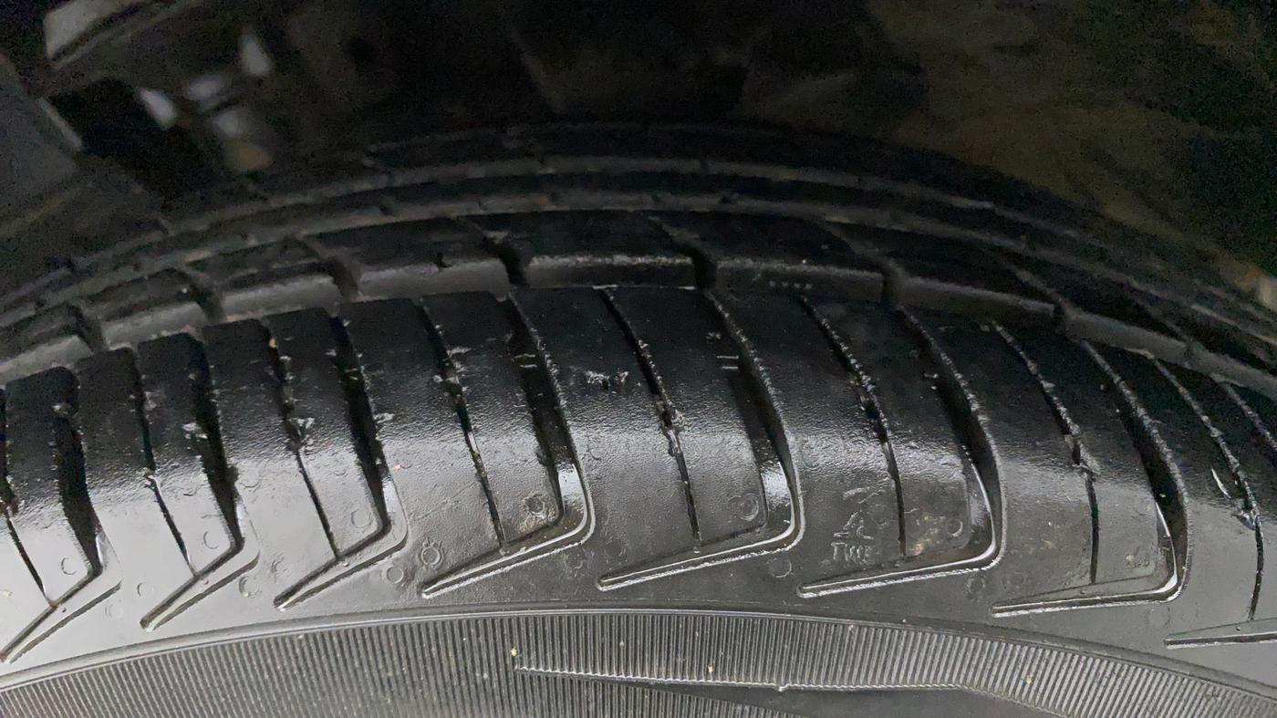 2019 Datsun Redi Go S 1.0 AMT, Petrol, Automatic, 28,238 km, Left Front Tyre Tread