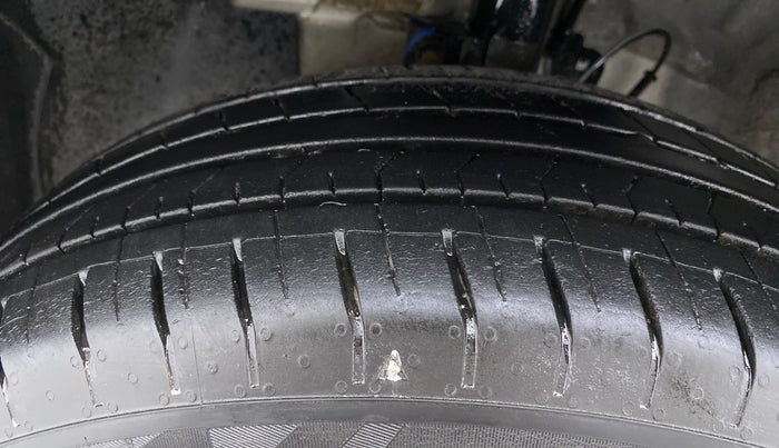 2020 Hyundai VENUE S MT 1.2 KAPPA, Petrol, Manual, 9,093 km, Left Front Tyre Tread