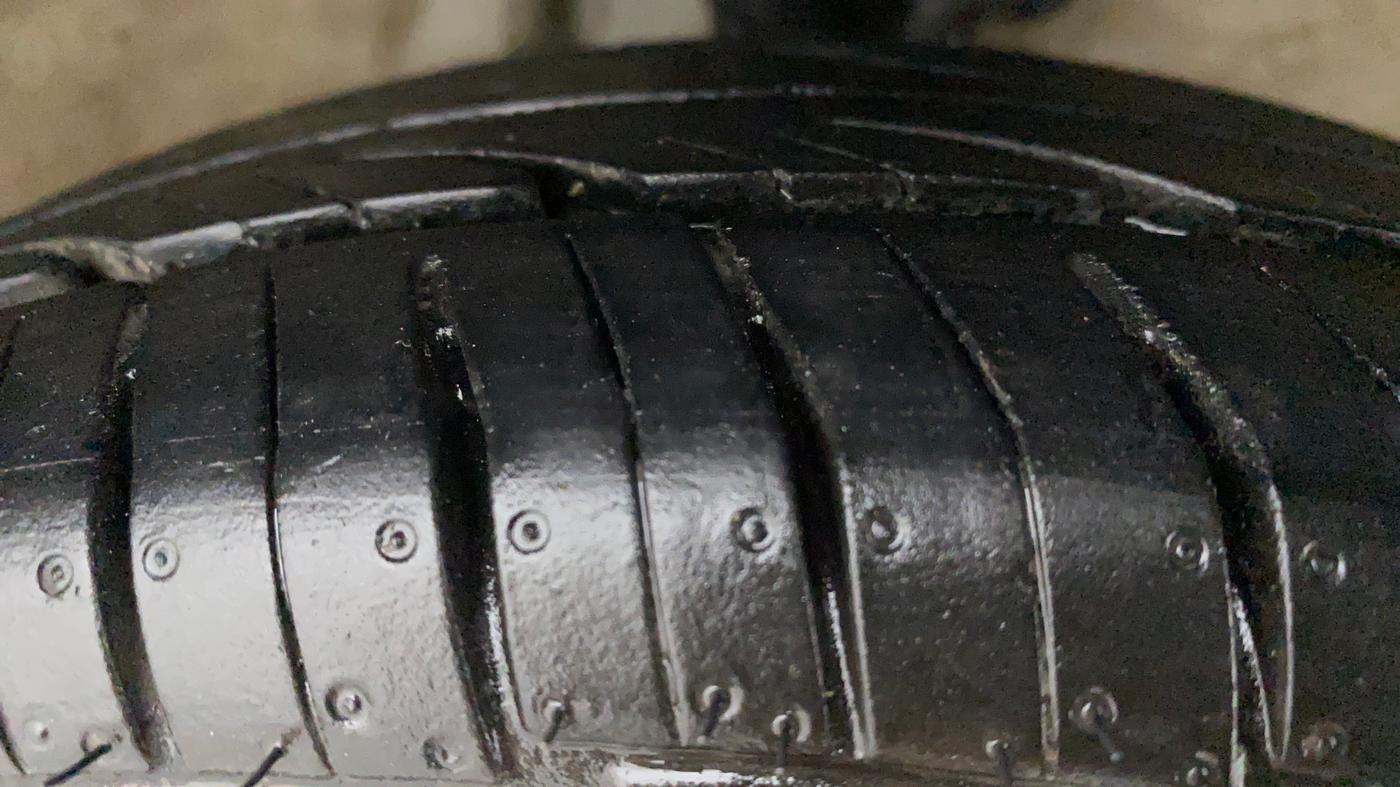 2019 Maruti Alto 800 LXI, Petrol, Manual, 14,250 km, Right Front Tyre Tread