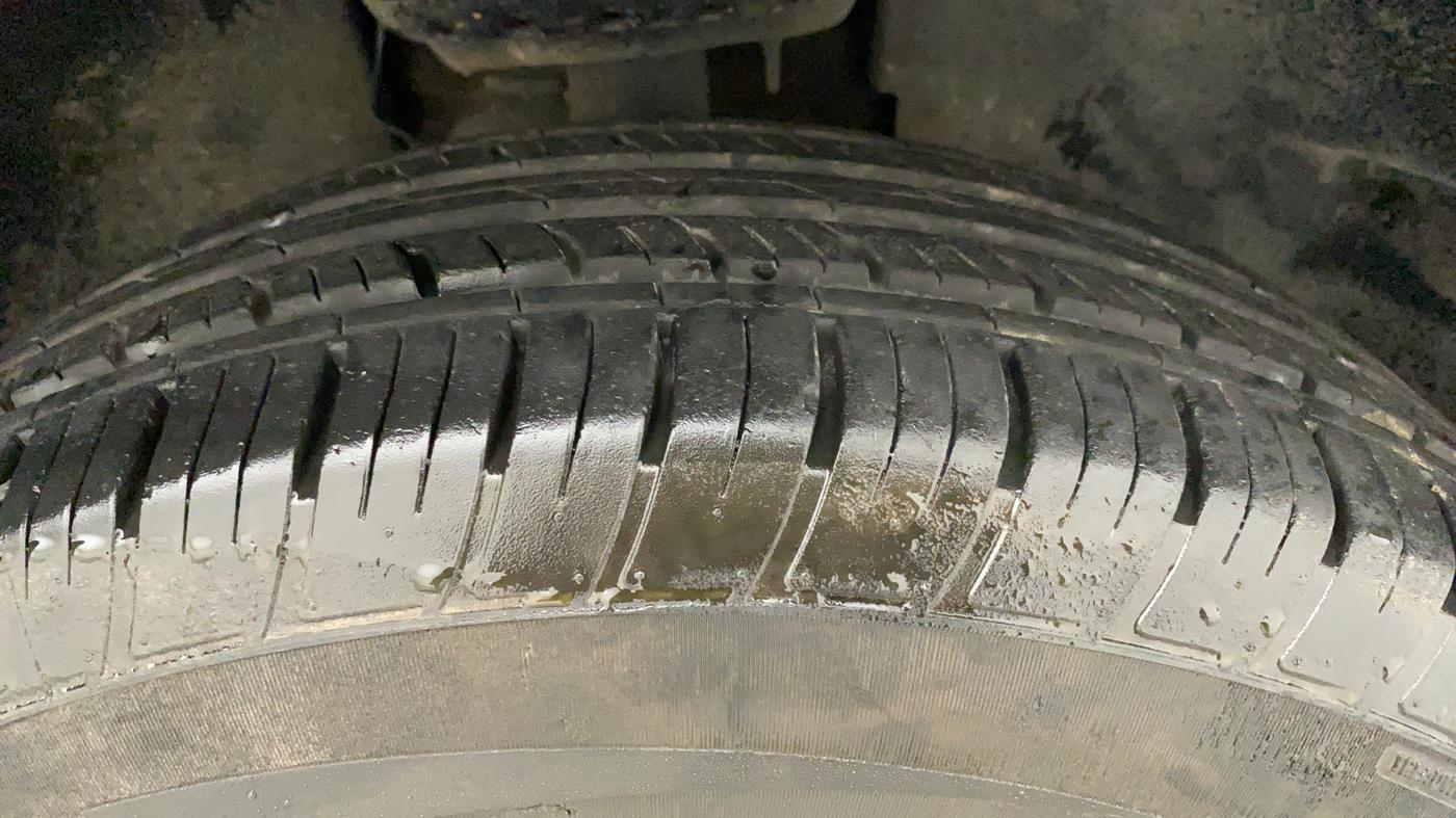 2021 Tata Harrier XZA 2.0L, Diesel, Automatic, 23,892 km, Right Front Tyre Tread
