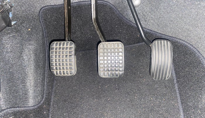 2017 Tata Tiago XZ PETROL, Petrol, Manual, 45,969 km, Pedals