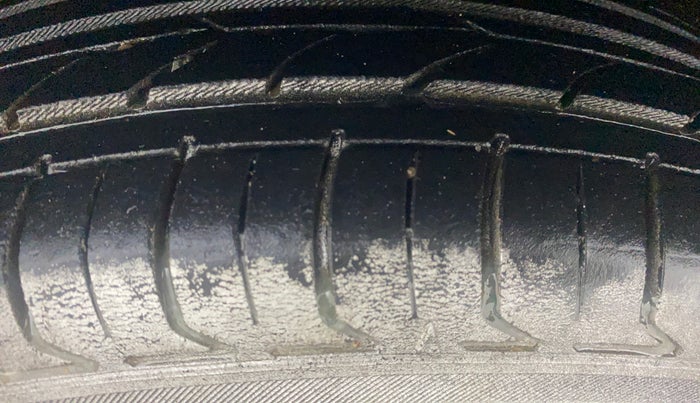 2017 Tata Tiago XZ PETROL, Petrol, Manual, 45,969 km, Left Front Tyre Tread