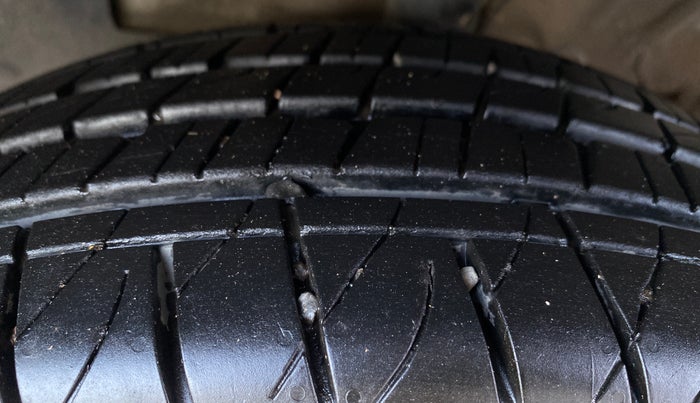 2024 Hyundai VENUE SX (O) 1.0 TURBO DCT, Petrol, Automatic, 80,263 km, Left Front Tyre Tread