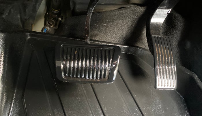 2024 Hyundai VENUE SX (O) 1.0 TURBO DCT, Petrol, Automatic, 80,263 km, Pedals