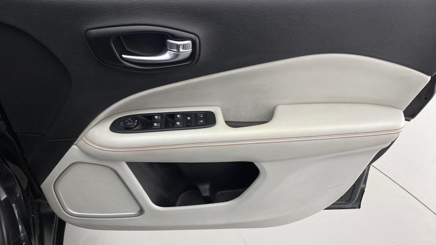 2018 Jeep Compass LIMITED O 1.4 AT, Petrol, Automatic, 48,076 km, Driver Side Door Panels Control