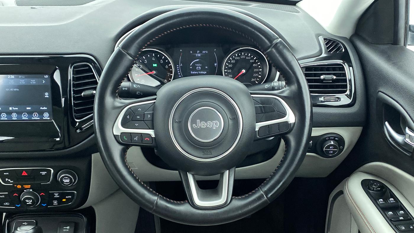 2018 Jeep Compass LIMITED O 1.4 AT, Petrol, Automatic, 48,076 km, Steering Wheel Close Up