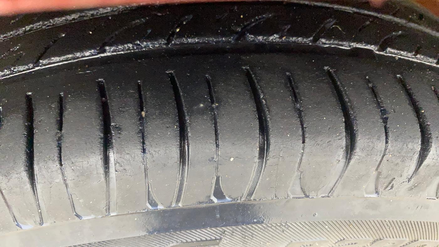 2015 Maruti Celerio ZXI, Petrol, Manual, 84,001 km, Left Front Tyre Tread
