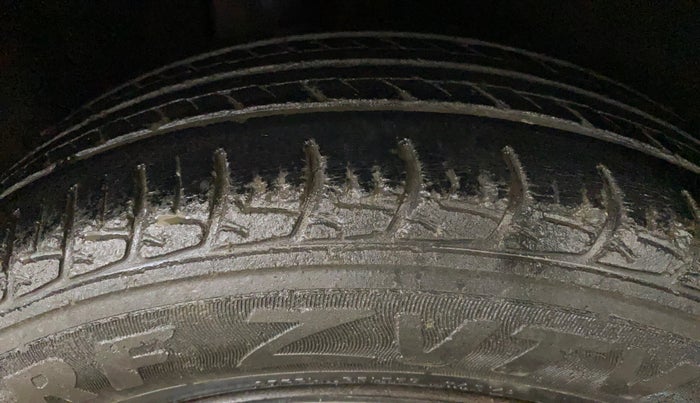 2018 Maruti Baleno DELTA PETROL 1.2, Petrol, Manual, 63,606 km, Right Rear Tyre Tread