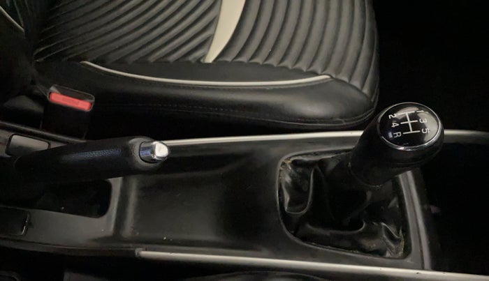 2018 Maruti Baleno DELTA PETROL 1.2, Petrol, Manual, 63,606 km, Gear Lever