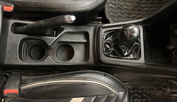 2020 Maruti Vitara Brezza LXI, Petrol, Manual, 72,193 km, Gear Lever