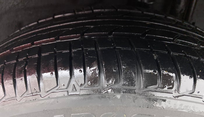 2014 Nissan Micra XV CVT, Petrol, Automatic, 30,020 km, Left Rear Tyre Tread