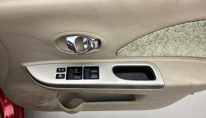 2014 Nissan Micra XV CVT, Petrol, Automatic, 30,020 km, Driver Side Door Panels Control