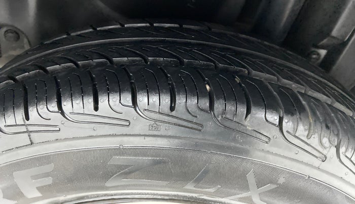 2013 Maruti Swift Dzire VDI, Diesel, Manual, 40,461 km, Left Rear Tyre Tread