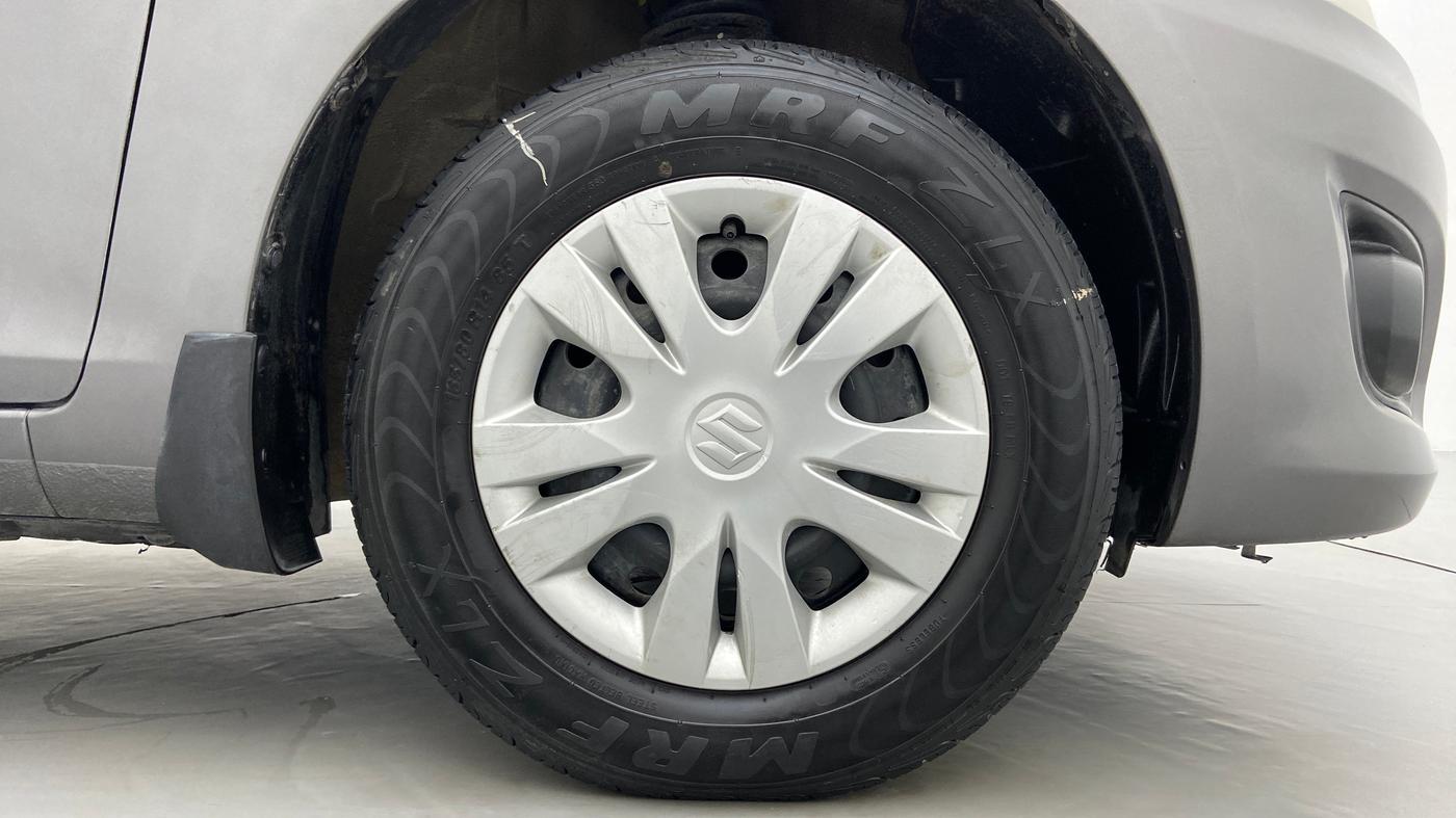 2013 Maruti Swift Dzire VDI, Diesel, Manual, 40,461 km, Right Front Wheel