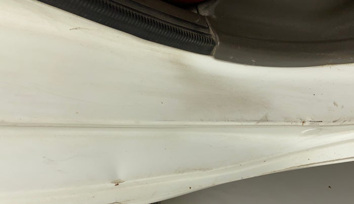 2011 Hyundai i10 SPORTZ 1.2 AT, Petrol, Automatic, 70,932 km, Right C pillar - Slightly rusted