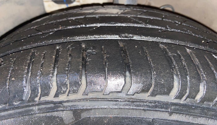 2022 Hyundai VENUE SX (O) 1.0 TURBO DCT, Petrol, Automatic, 37,805 km, Left Front Tyre Tread