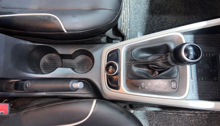 2022 Hyundai VENUE SX (O) 1.0 TURBO DCT, Petrol, Automatic, 37,805 km, Gear Lever