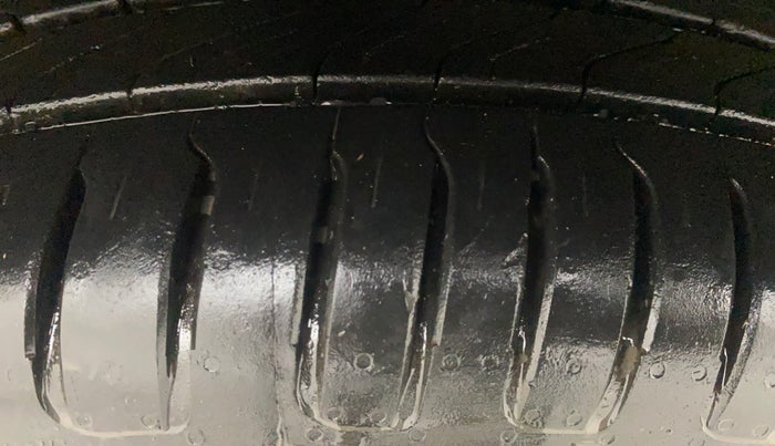 2020 Hyundai VENUE SX PLUS 1.0 TURBO DCT, Petrol, Automatic, 38,892 km, Left Front Tyre Tread