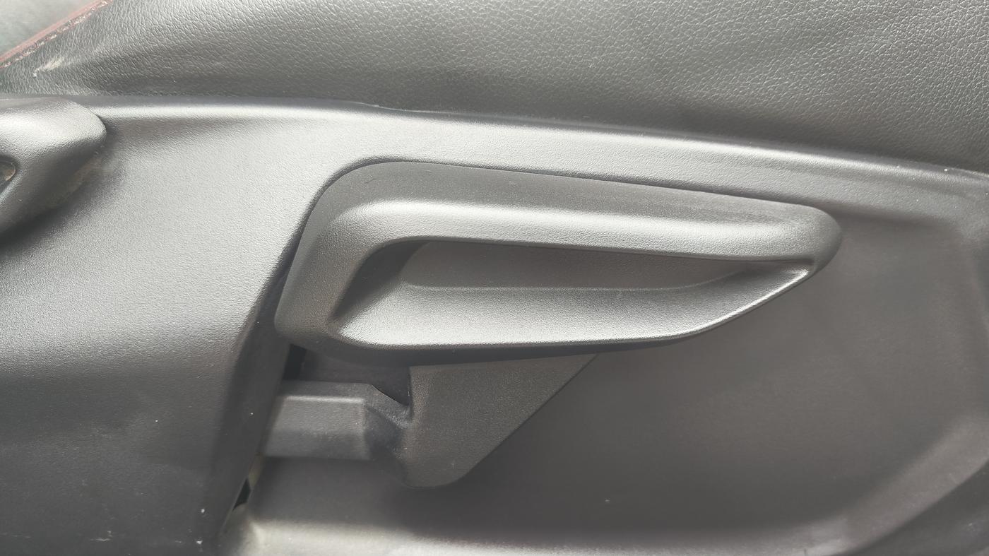 2022 Tata TIGOR XZ PLUS CNG, CNG, Manual, 20,963 km, Driver Side Adjustment Panel