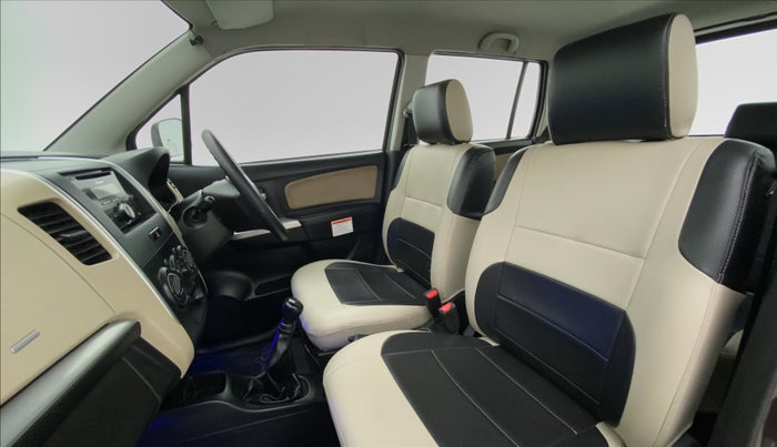 2017 Maruti Wagon R 1.0 LXI CNG, CNG, Manual, 10,728 km, Right Side Front Door Cabin