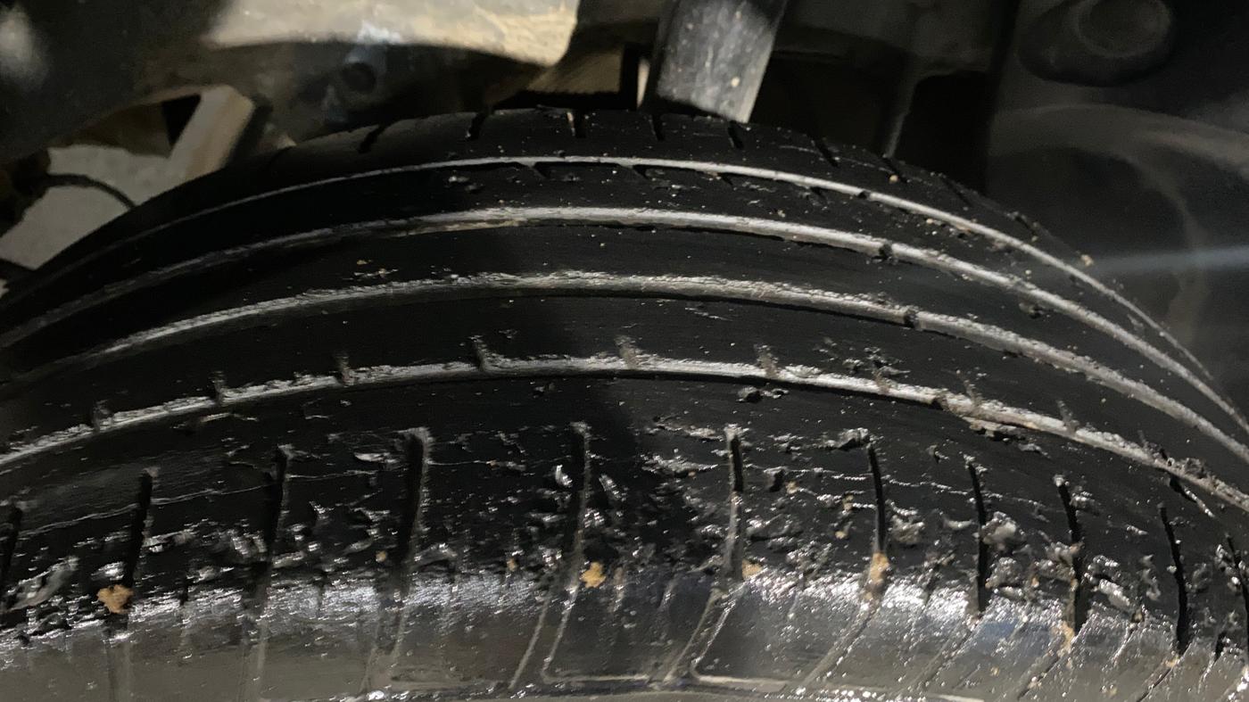 2020 Renault Duster RXS 1.5 PETROL MT, Petrol, Manual, 49,606 km, Left Rear Tyre Tread
