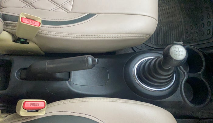 2013 Honda Brio S MT, Petrol, Manual, 86,096 km, Gear Lever