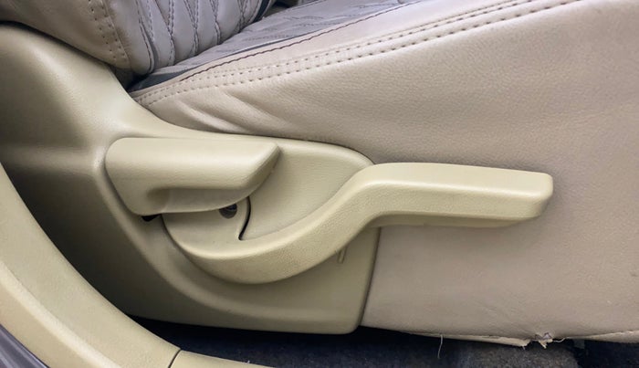 2013 Honda Brio S MT, Petrol, Manual, 86,096 km, Driver Side Adjustment Panel