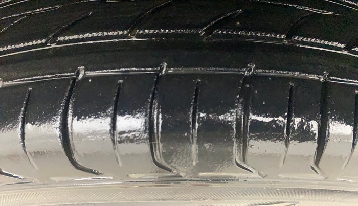 2013 Honda Brio S MT, Petrol, Manual, 86,096 km, Left Front Tyre Tread