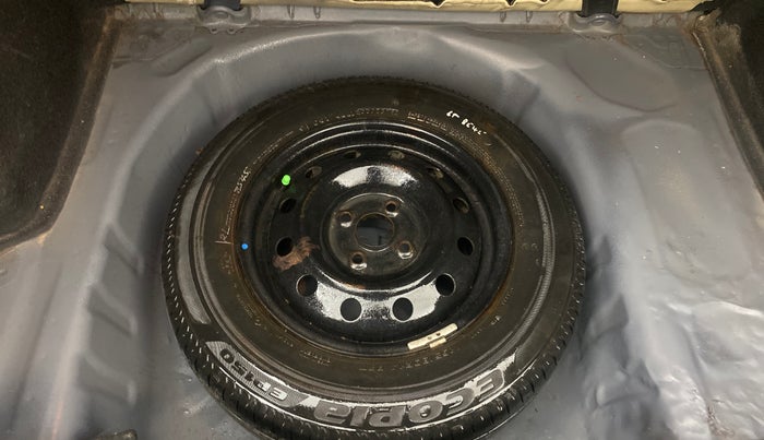 2018 Maruti Dzire VXI AMT, Petrol, Automatic, 88,575 km, Spare Tyre