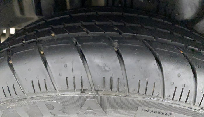 2016 Maruti Swift Dzire ZDI AMT, Diesel, Automatic, 85,399 km, Right Rear Tyre Tread