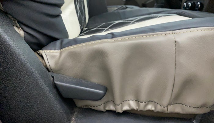 2019 Renault Duster 85 PS RXS MT DIESEL, Diesel, Manual, 86,582 km, Driver Side Adjustment Panel