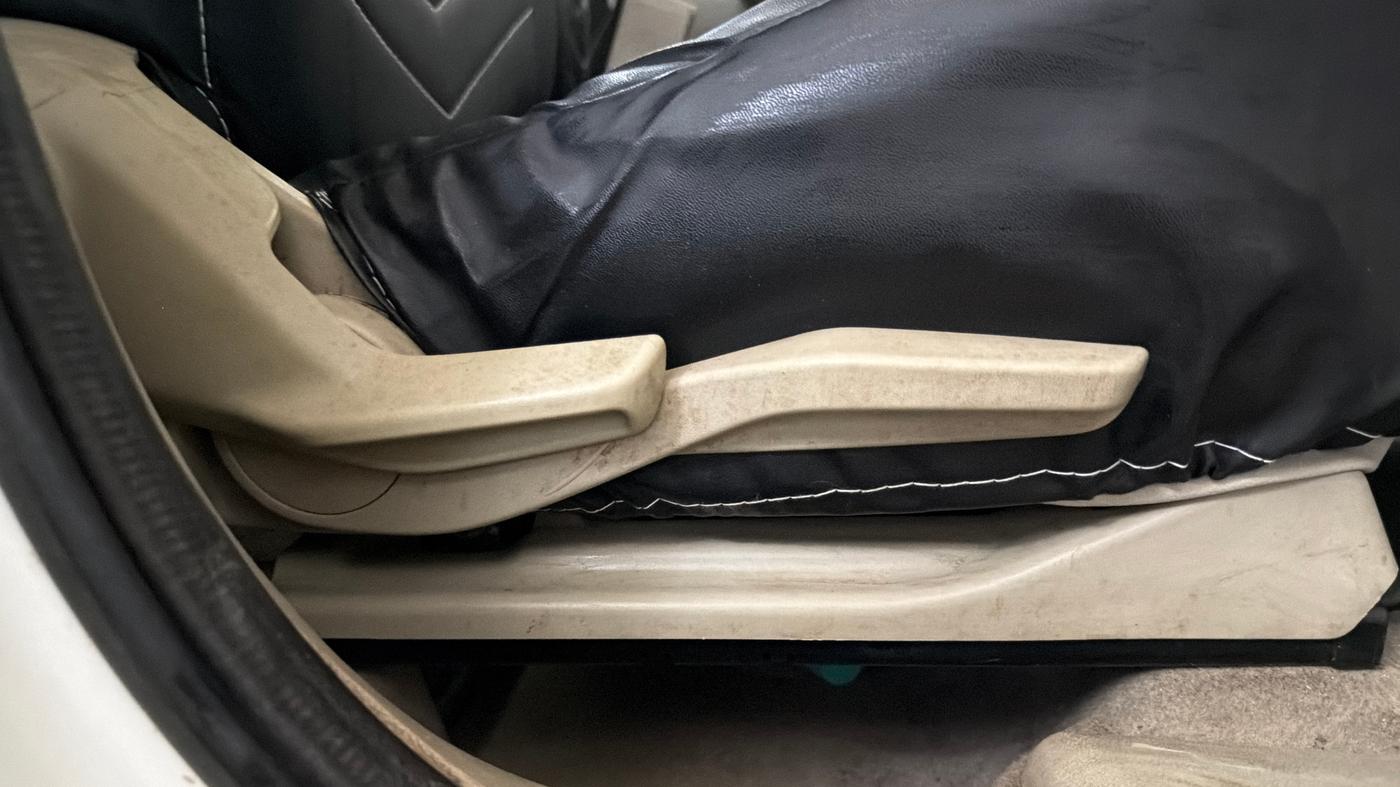 2022 Maruti Dzire VXI CNG, CNG, Manual, 50,497 km, Driver Side Adjustment Panel
