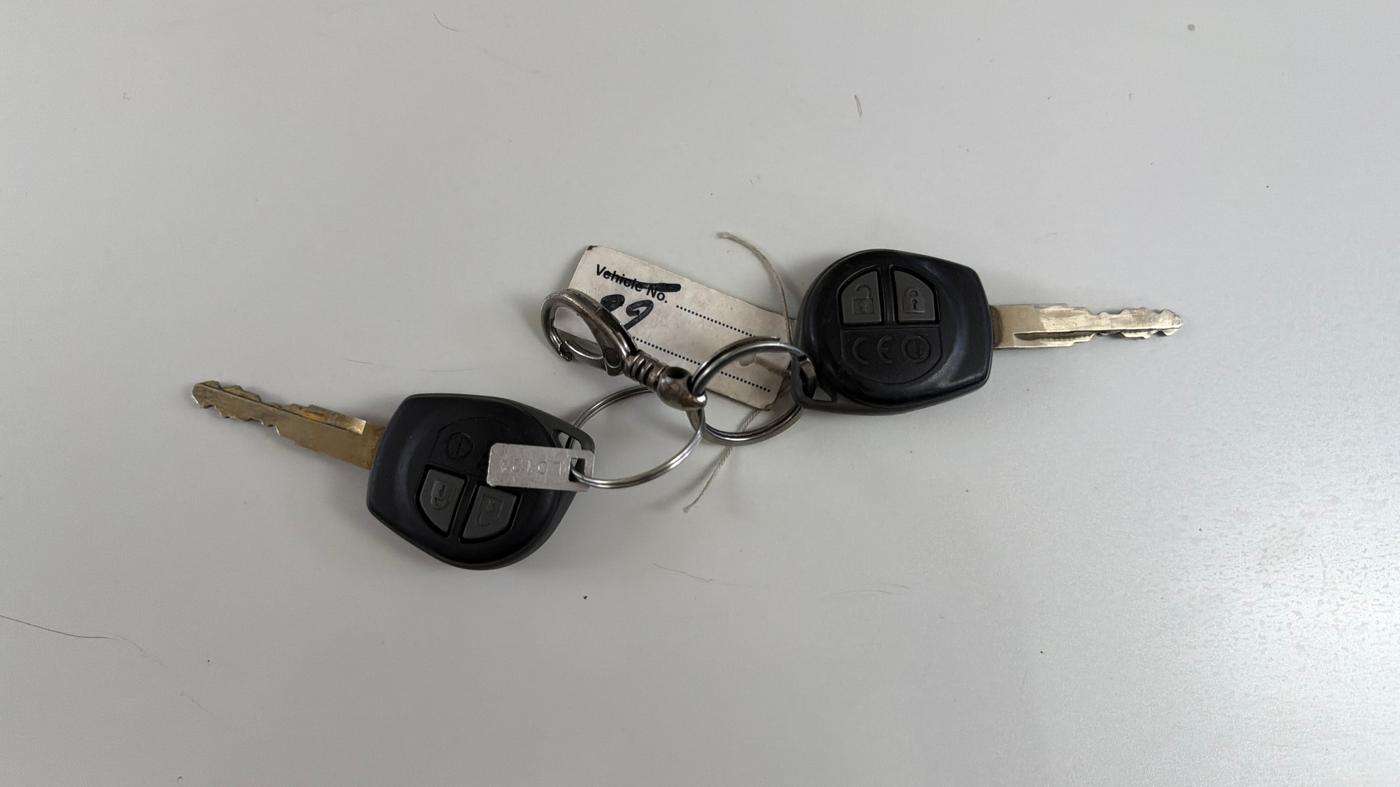 2022 Maruti Dzire VXI CNG, CNG, Manual, 50,497 km, Key Close Up