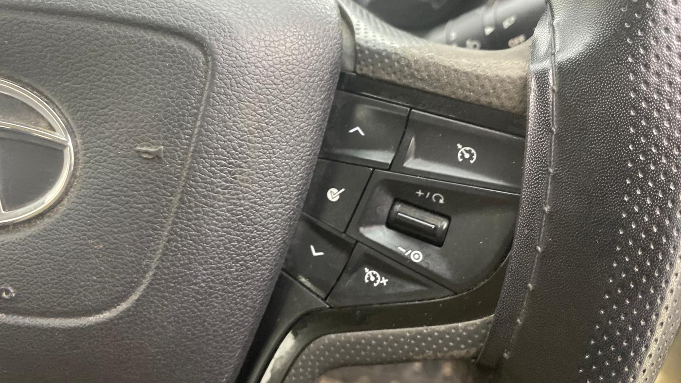 2022 Tata Safari XZA PLUS 6S KAZIRANGA, Diesel, Automatic, 1,15,579 km, Adaptive Cruise Control