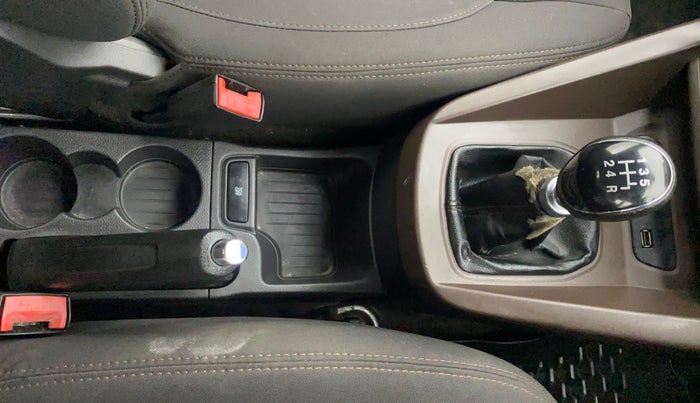 2018 Ford FREESTYLE TITANIUM 1.5 DIESEL, Diesel, Manual, 1,28,455 km, Gear Lever
